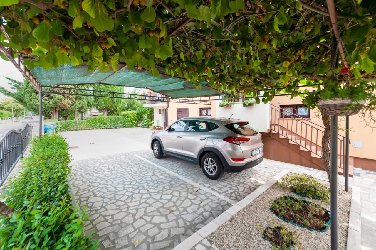 Apartment Casa Banko โรวีน ภายนอก รูปภาพ