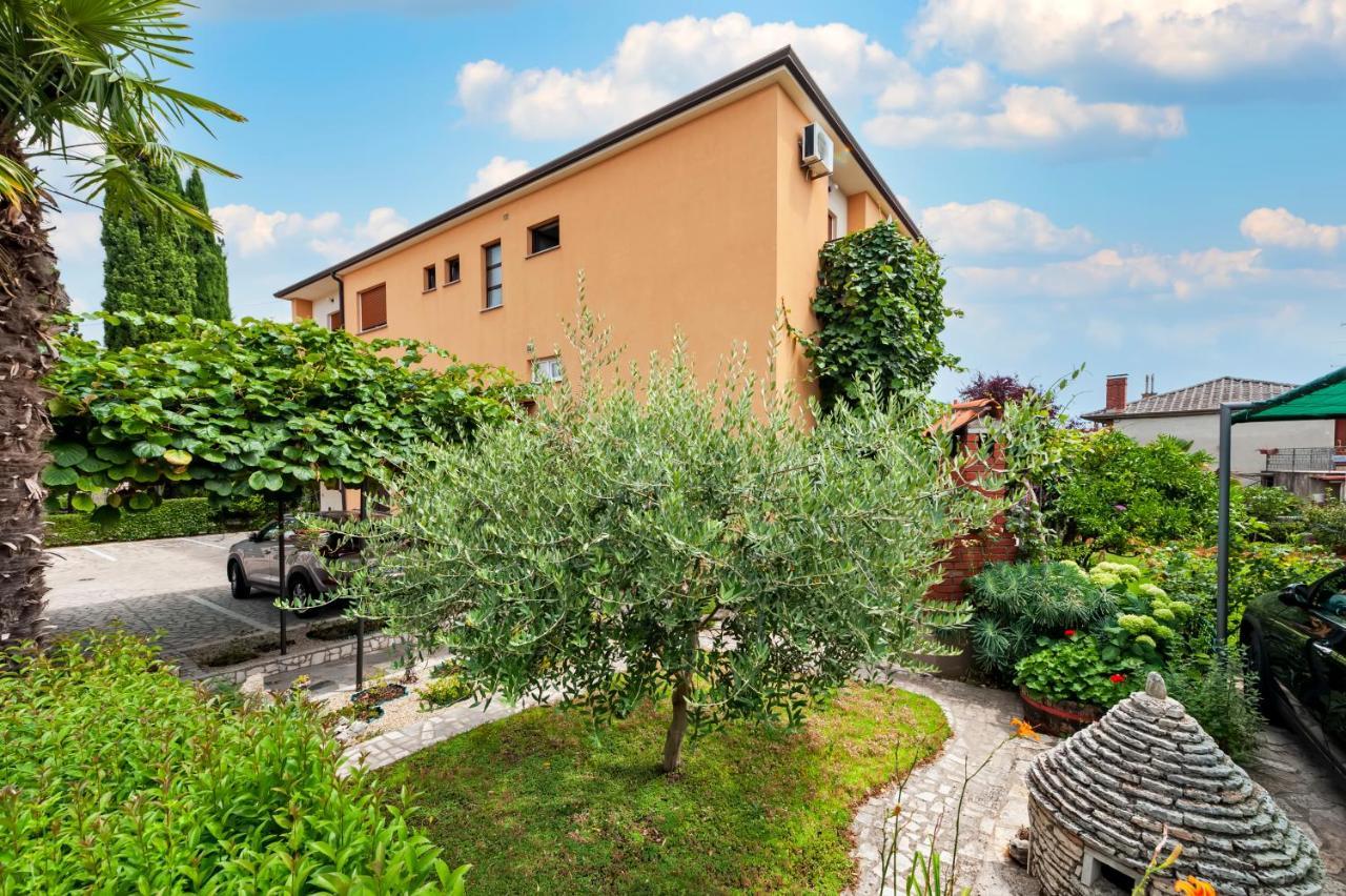 Apartment Casa Banko โรวีน ภายนอก รูปภาพ