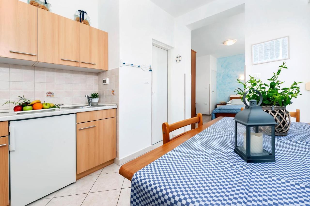 Apartment Casa Banko โรวีน ภายนอก รูปภาพ