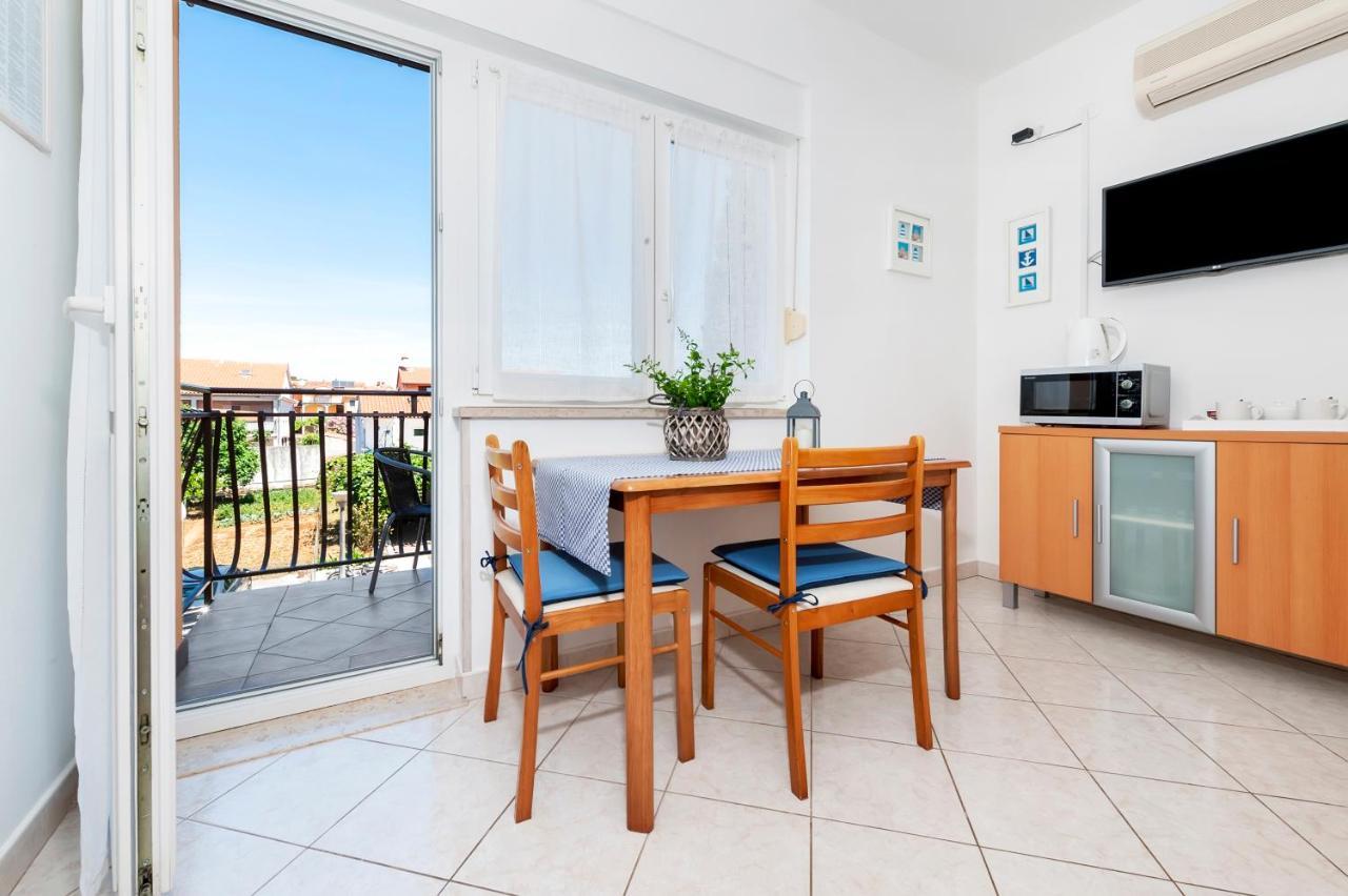 Apartment Casa Banko โรวีน ภายนอก รูปภาพ