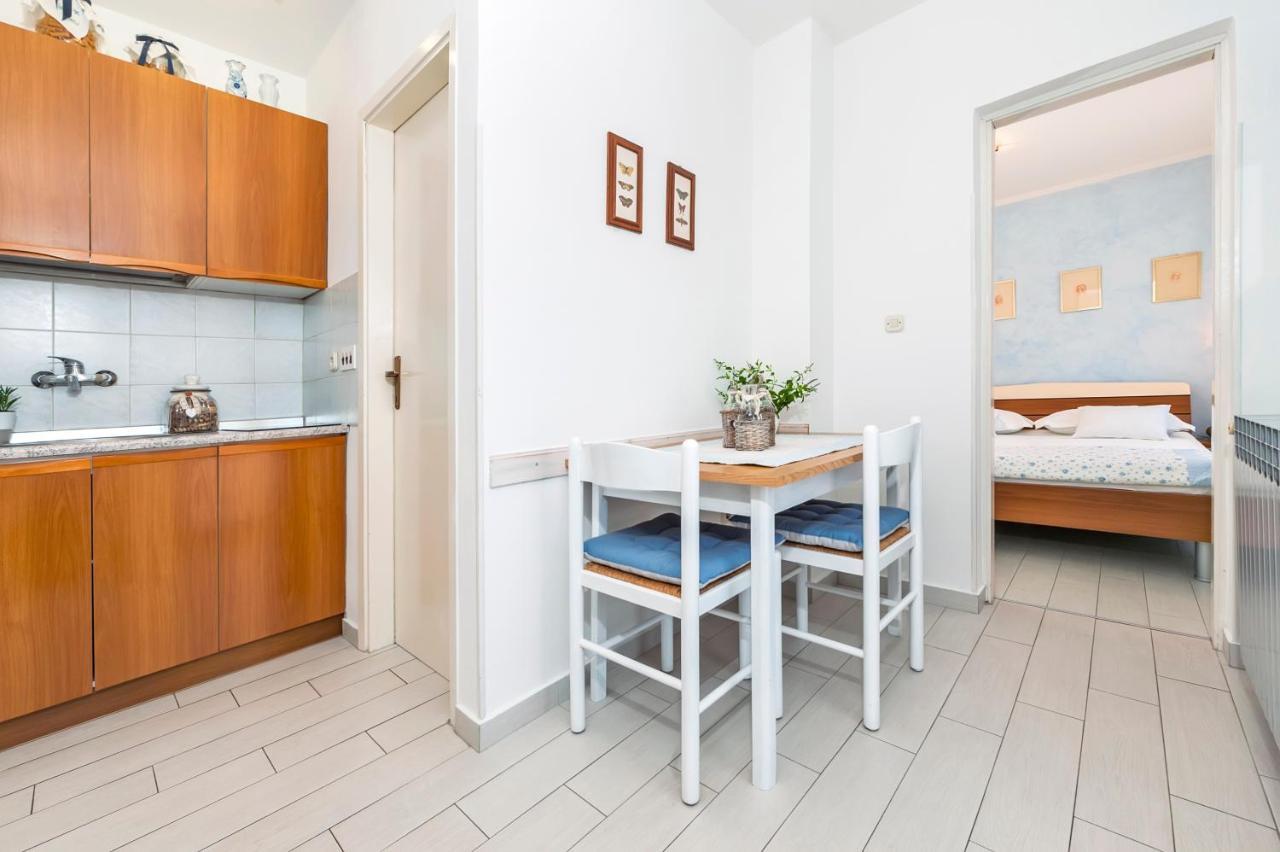 Apartment Casa Banko โรวีน ภายนอก รูปภาพ