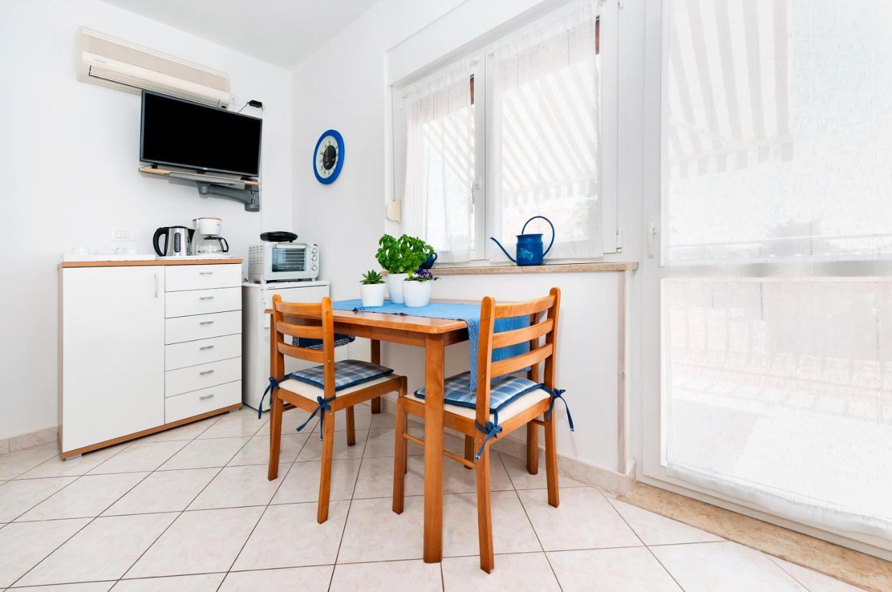 Apartment Casa Banko โรวีน ภายนอก รูปภาพ