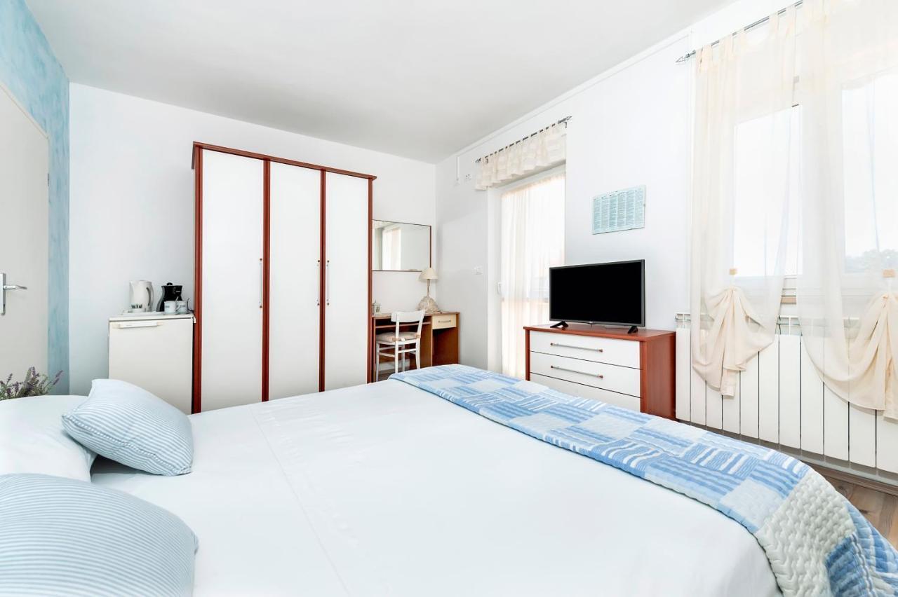 Apartment Casa Banko โรวีน ภายนอก รูปภาพ