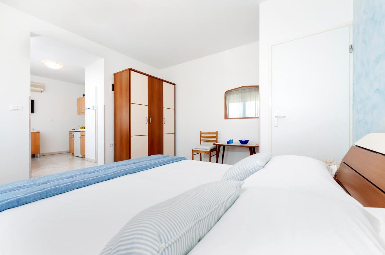 Apartment Casa Banko โรวีน ภายนอก รูปภาพ