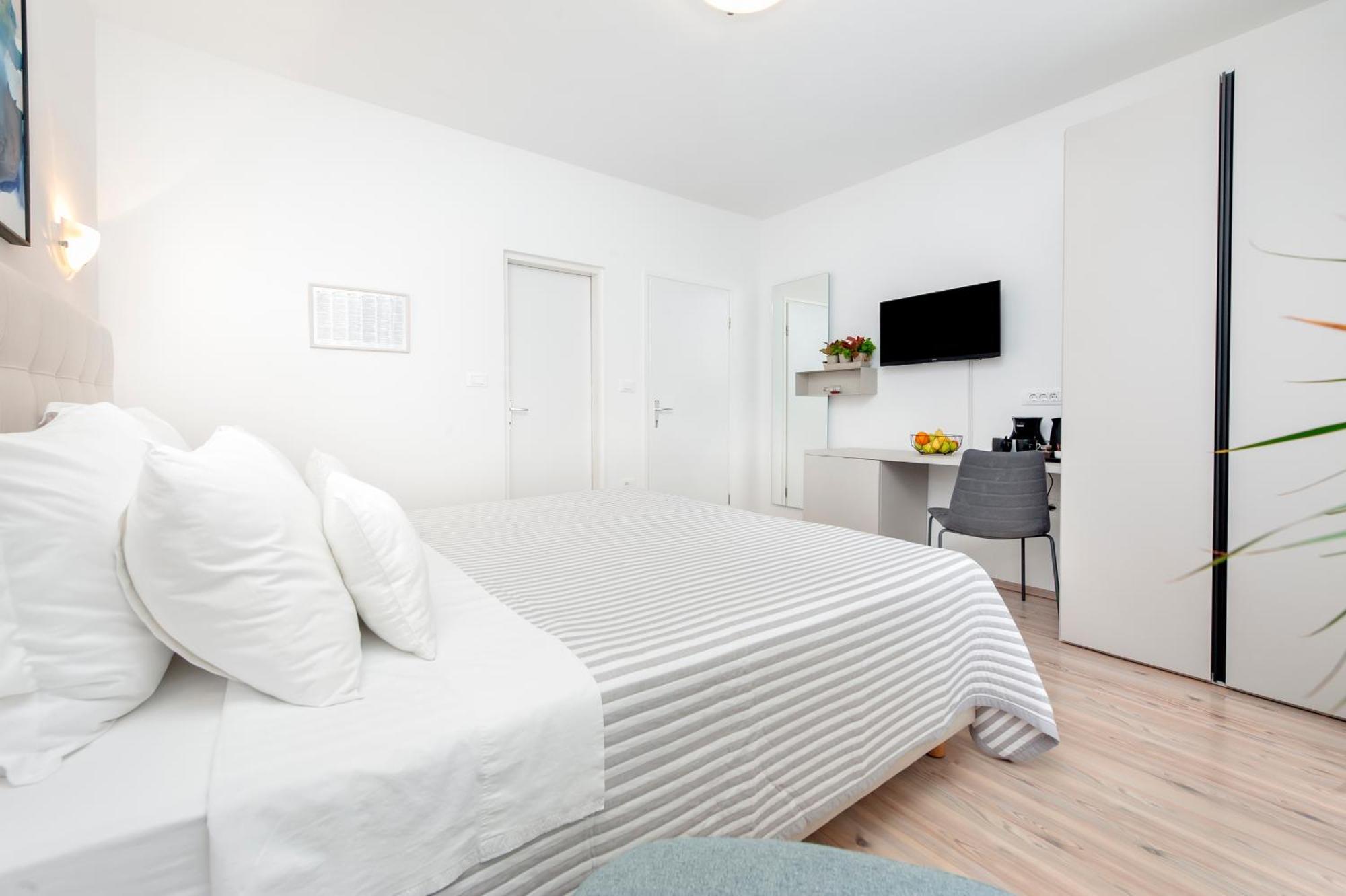 Apartment Casa Banko โรวีน ภายนอก รูปภาพ